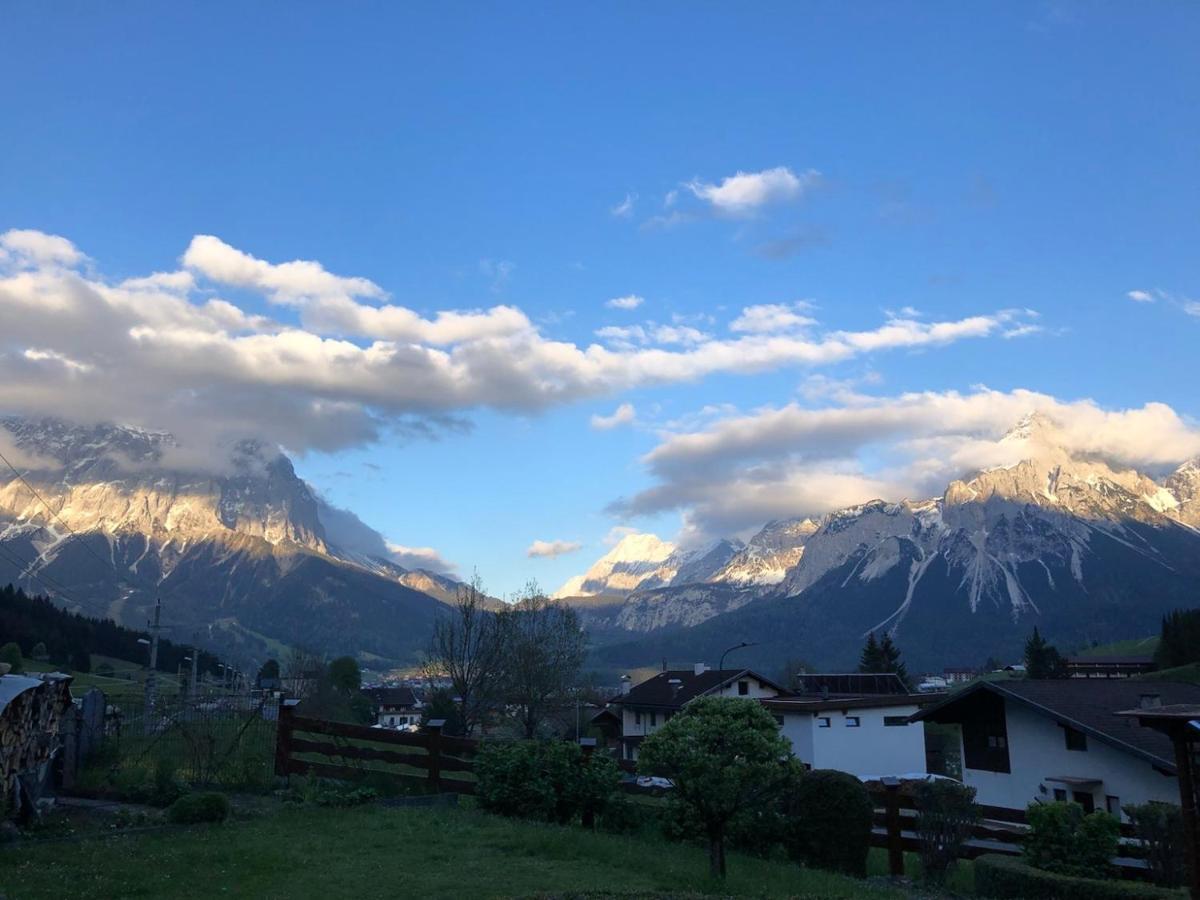 Zugspitzhaus Monika * Lermoos